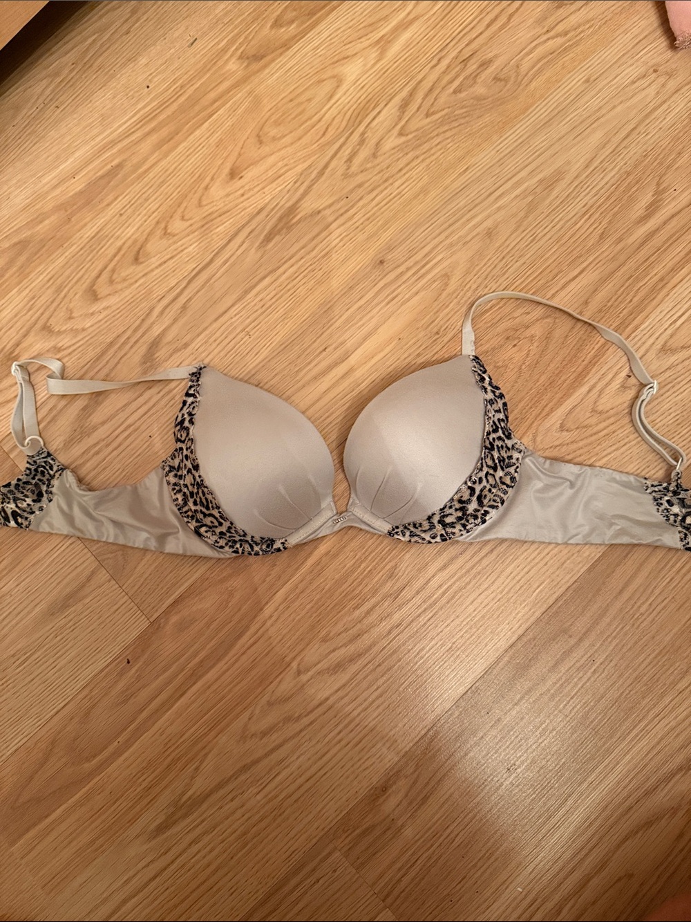 Victorias secret Beige Leopard Trim Push-Up Bra 34B